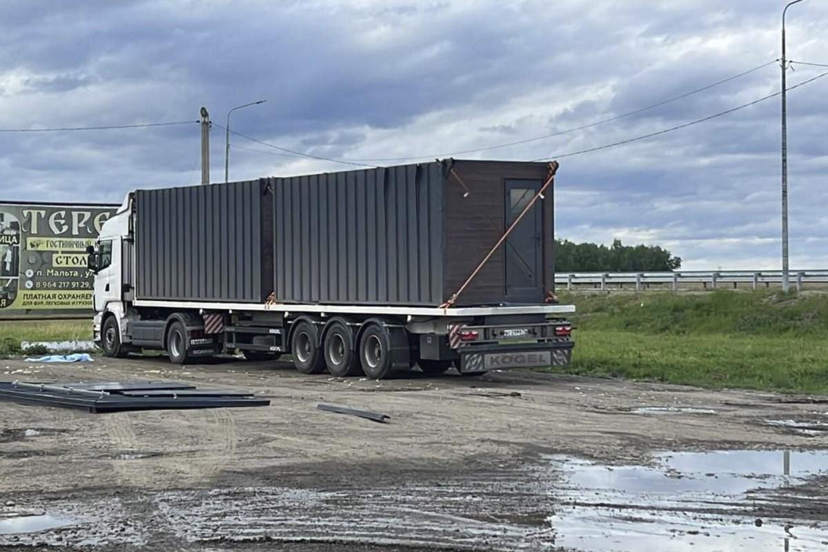 Силовики допросили водителей фур, с которых атаковали военные базы в России