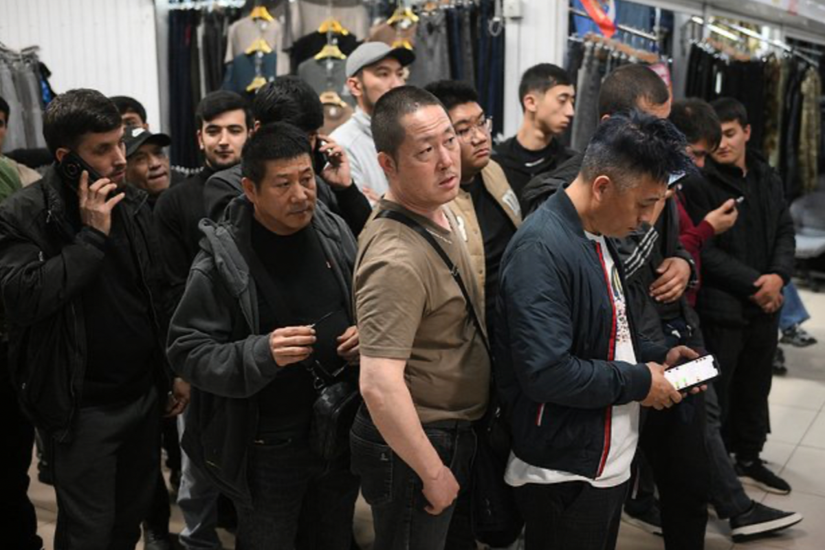 Активист Ниц: В ЯНАО планируют завезти 1,5 тыс. мигрантов из Узбекистана