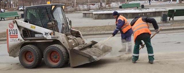 В Братске начали чистить улицы от противогололедной крошки