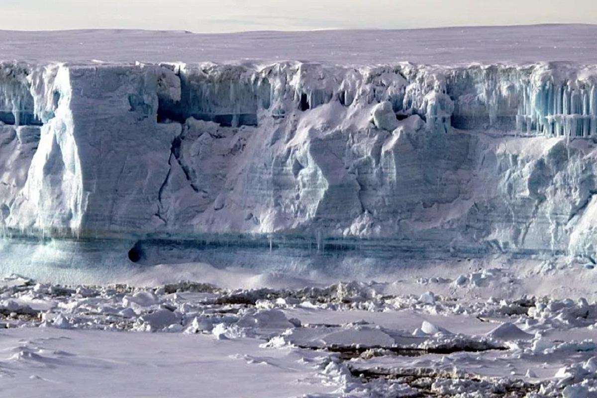 В Антарктиде обнаружены саркофаги, издающие странный шум