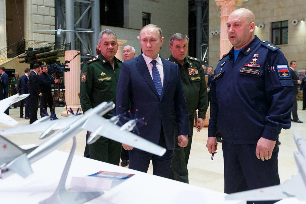 Путин уже удивил своими ходами. Вернется ли генерал Суровикин 15 мая в Москву из Африки?