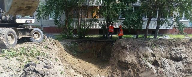 В Екатеринбурге заменят трубу, которую прорывало 15 раз за три года