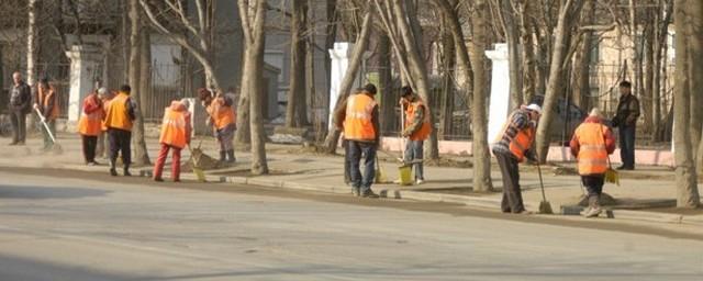 В Самаре убирают улицы в две смены