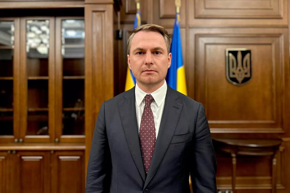 Скандал в Киеве: генпрокурор Украины подал в отставку и тут же попал в розыск в России