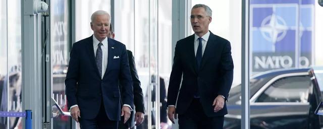 Stoltenberg told Biden that the world will become more dangerous if Russia wins