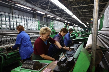 Производительность астраханской сетевязальной фабрики возросла многократно при господдержке