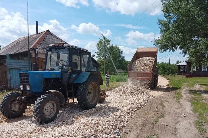 В Мордовии начался ремонт дороги в деревне Нагорная