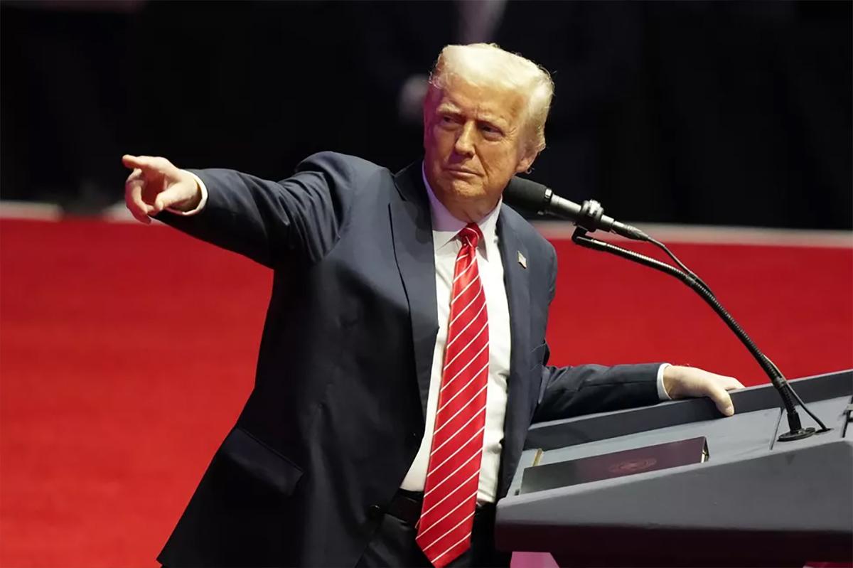 Трамп назвал Карла III давним другом