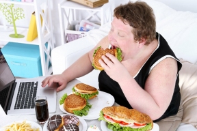 Five reasons why we gain weight so easily after 25
