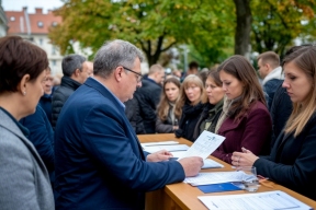 Микроскопический отрыв и жесткие торги: премьер Словении объявил о победе, но признал, что коалиция будет «нервной»