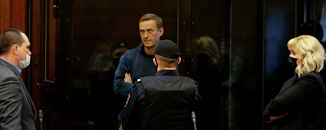 Навального доставили в Мосгорсуд на выездное заседание Симоновского райсуда