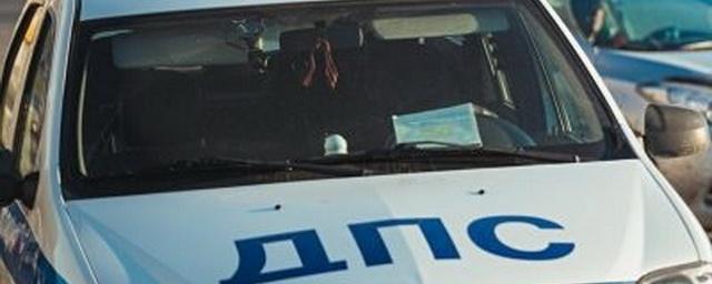 В Кузбассе полицейские остановили автомобиль с 10-летним водителем за рулём