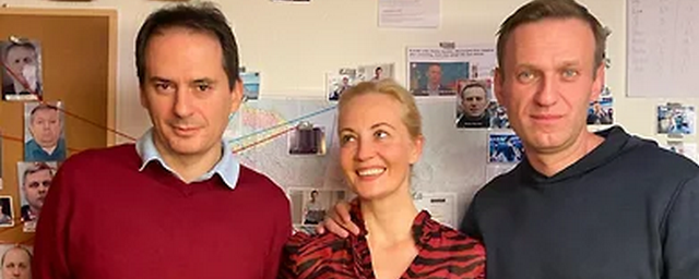 Данные из расследования об отравлении Навального действительно доступны на черном рынке