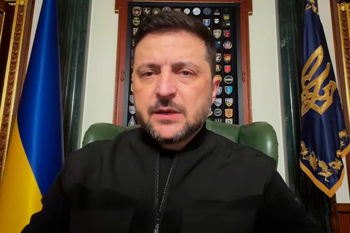 Зеленский попросил Трампа о передаче ПВО после российского ночного удара