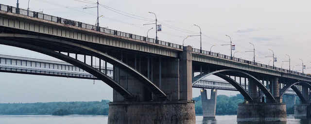 Госэкспертиза не одобрила проект ремонта Октябрьского моста в Новосибирске