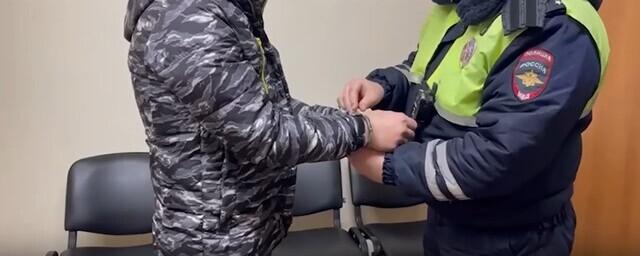 В Краснодарском крае водитель сбил полицейского и проволок по дороге