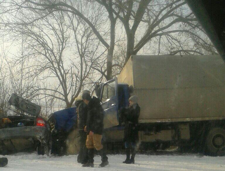 Под Севастополем в ДТП погибли двое военнослужащих