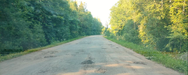 Прокуратура потребовала привести в порядок областную дорогу под Ярославлем