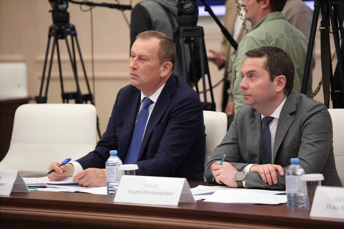 Губернатор Мурманской области Андрей Чибис предложил обучать медиков для Арктики в Арктике