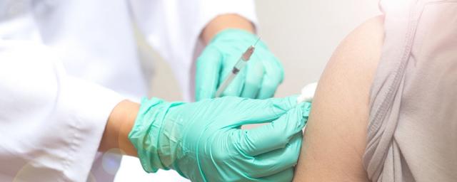 В Москве начали работу мобильные пункты вакцинации против гриппа