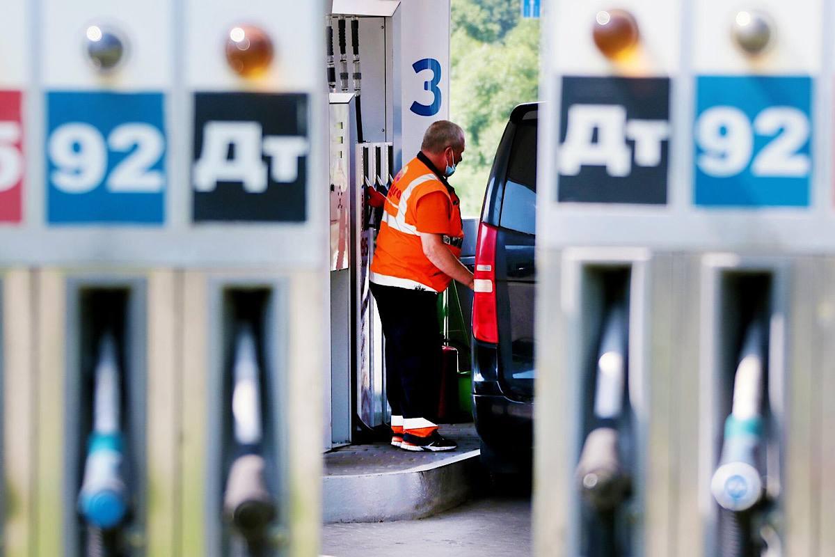 Эксперт предупредил о подорожании топлива в мае на 1 рубль