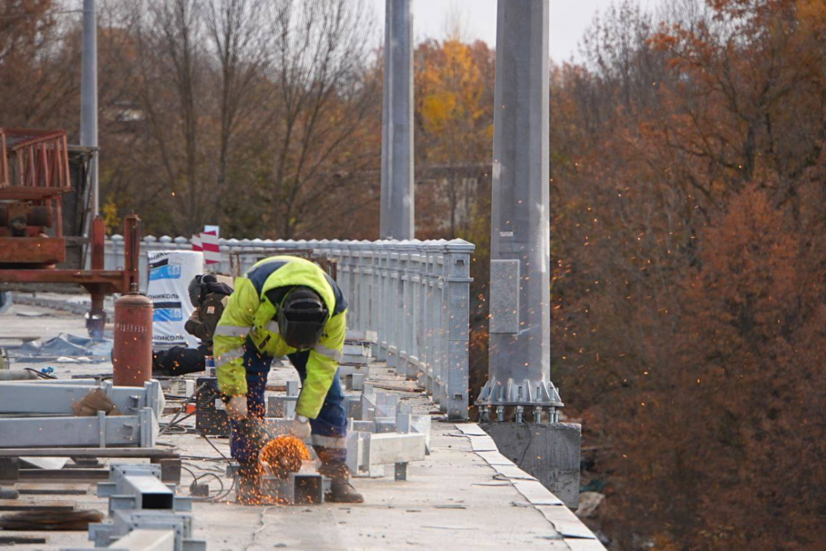Врип главы Станислав Трофимов: Гагаринский мост в Чебоксарах получит полностью новое дорожное покрытие и освещение в рамках капремонта