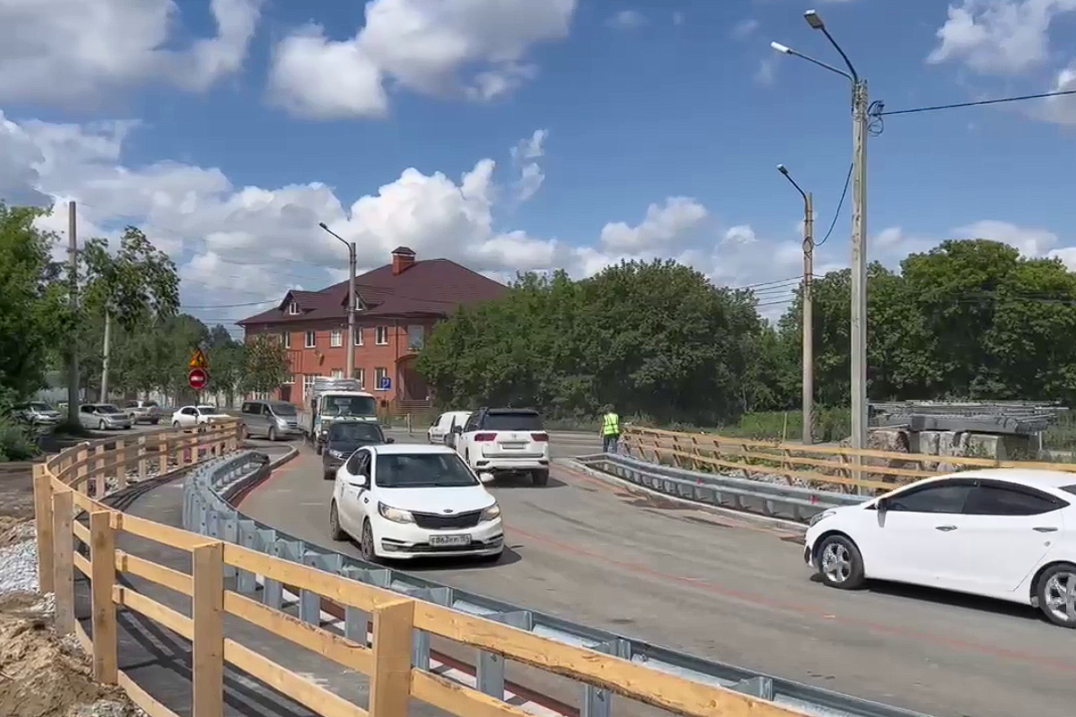 В Новосибирске открылся объезд моста через реку Тулу на улице Петухова