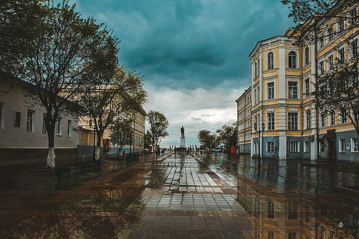 Оренбург оренбуржцы. Улица Советская Оренбург. Оренбург центр города. Оренбург пешеходная улица Советская. Оренбург исторический центр.