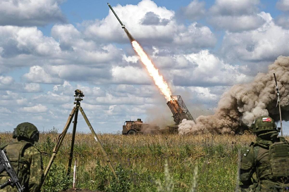 Минобороны РФ сообщило об ударах по ВПК и топливной инфраструктуре Украины