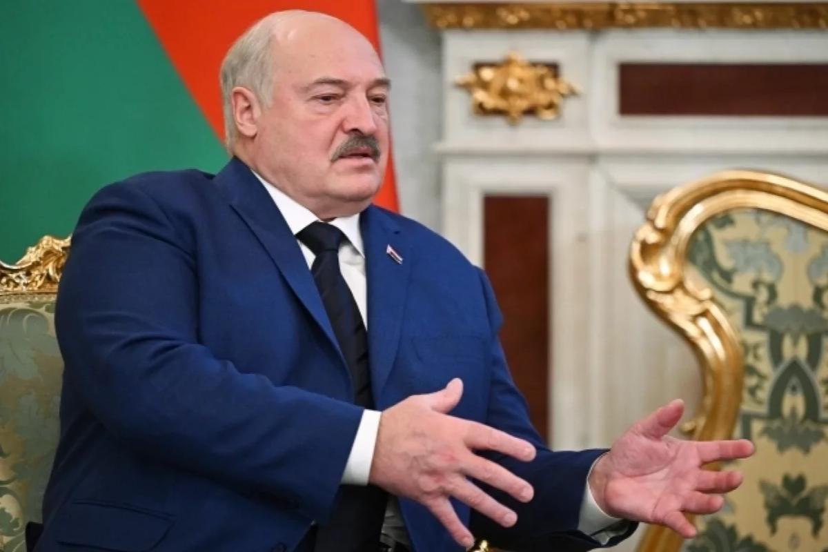 Белорусским чиновникам запретили содержать любовниц на средства госбюджета