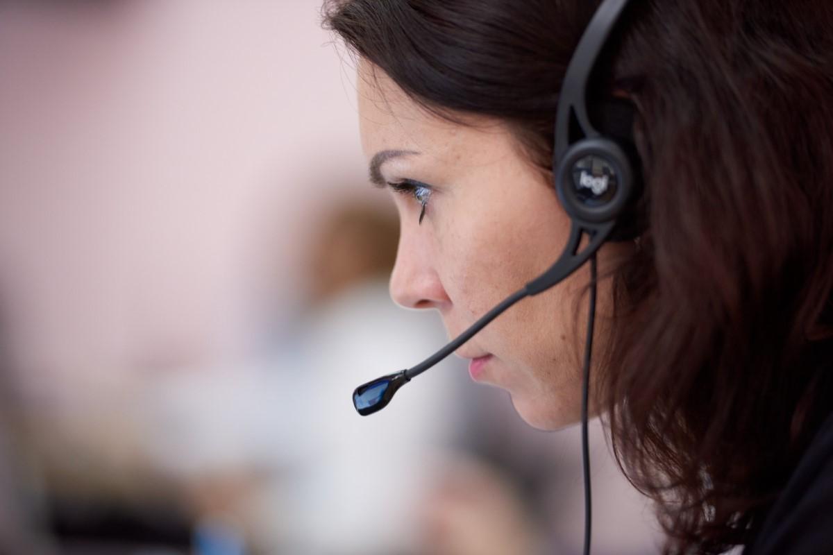 1300 звонков поступило на горячую линию помощи участникам СВО