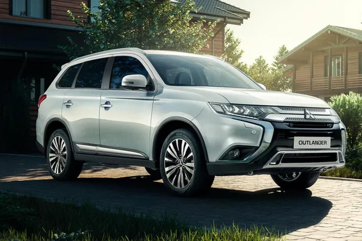 Стали известны три самых выгодных для покупки кроссовера с пробегом в России