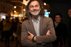 Никас Сафронов связал кражу из Лувра с алчностью французов