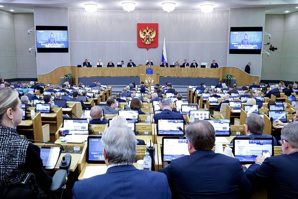 Губернаторы финализируют списки кандидатов в Госдуму: акцент на региональных интересах