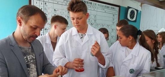 Школьники Иваново поучаствуют в экспериментах по химии в новой летней школе