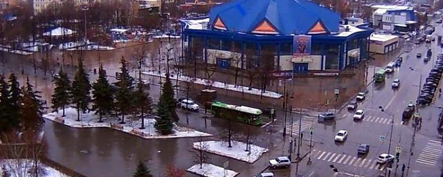 Жителей Тюмени предупредили об усилении ветра до 18 метров в секунду