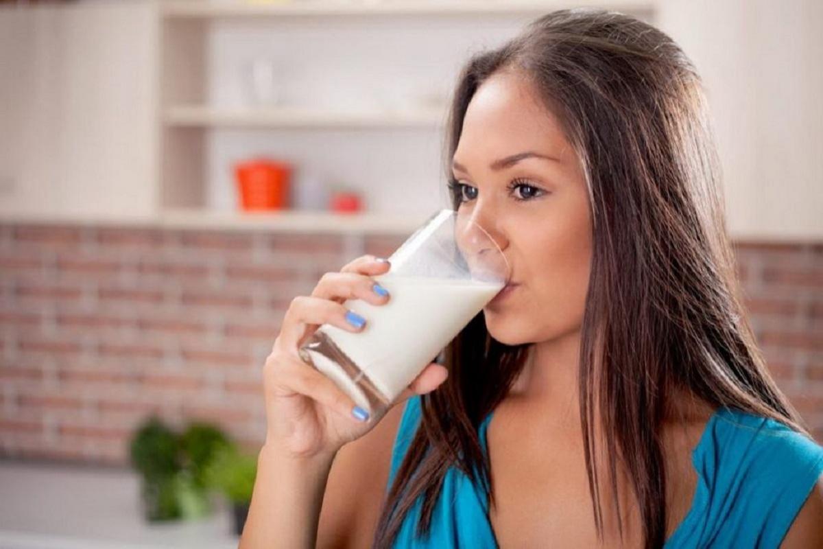 Ежедневное употребление молока повысило риск возникновения рака груди у женщин