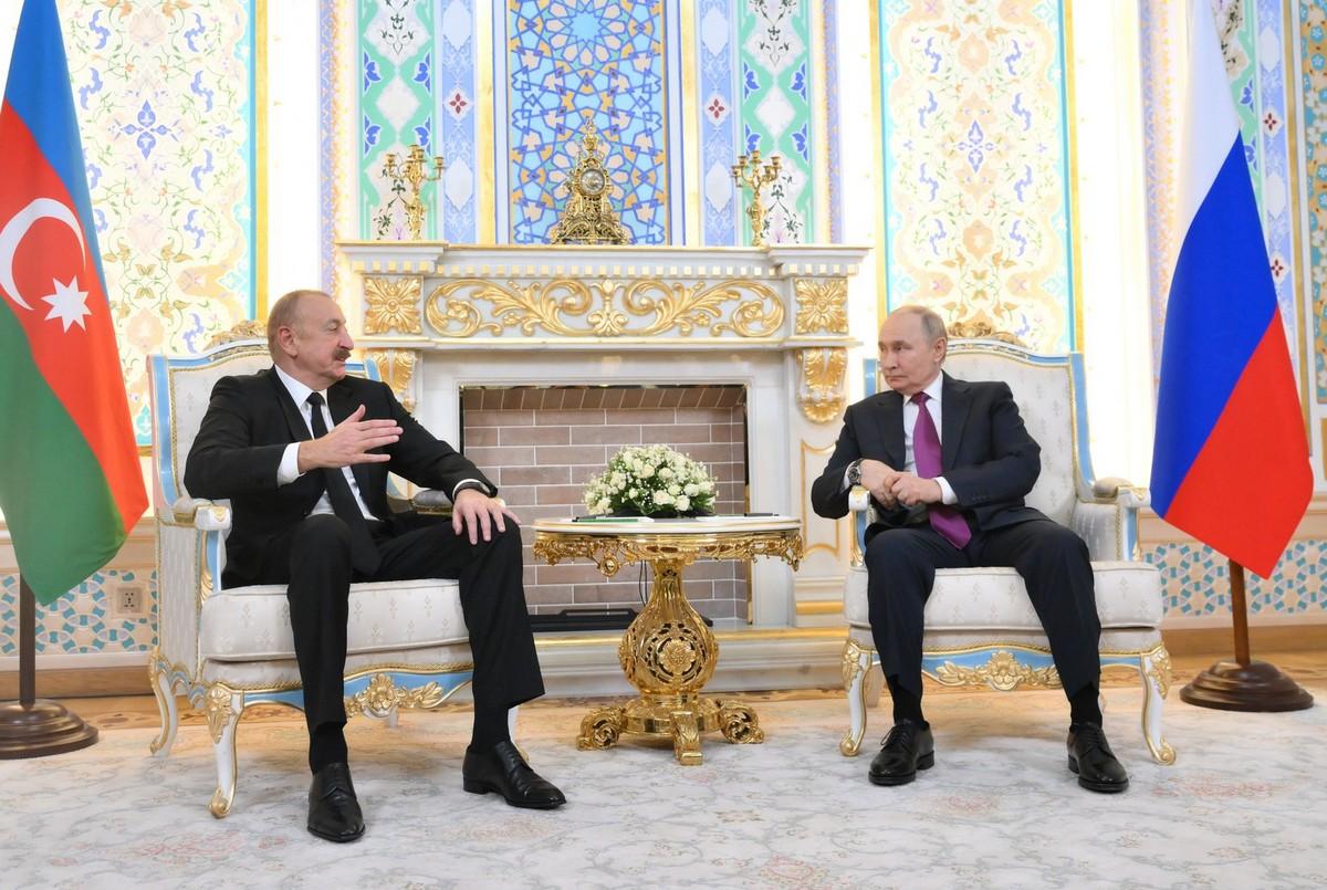 «Эвакуировано 282 человека». Путин эффектно закрыл конфликт с Азербайджаном