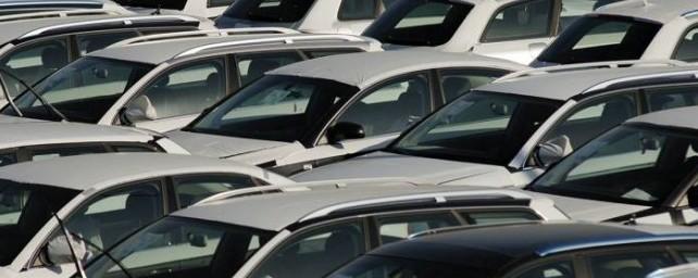 В январе продажи автомобилей в России выросли на 31%
