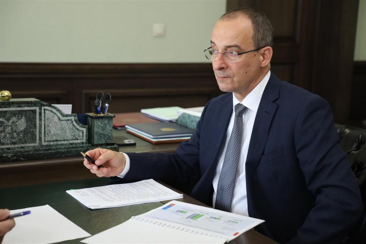 Юрий Бурлачко обсудил с руководителем краевого УФНС темпы мобилизации доходов бюджета Кубани