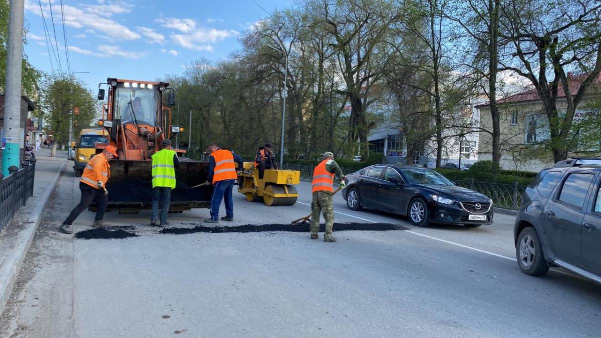 В Йошкар-Оле на улице Волкова уложат километр нового асфальта