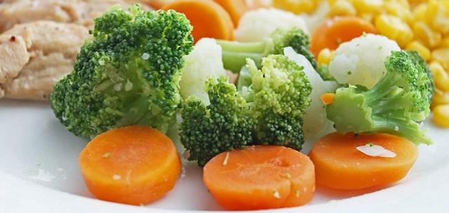Диетолог Залетова рекомендовала «почистить» организм овощами после новогодних праздников