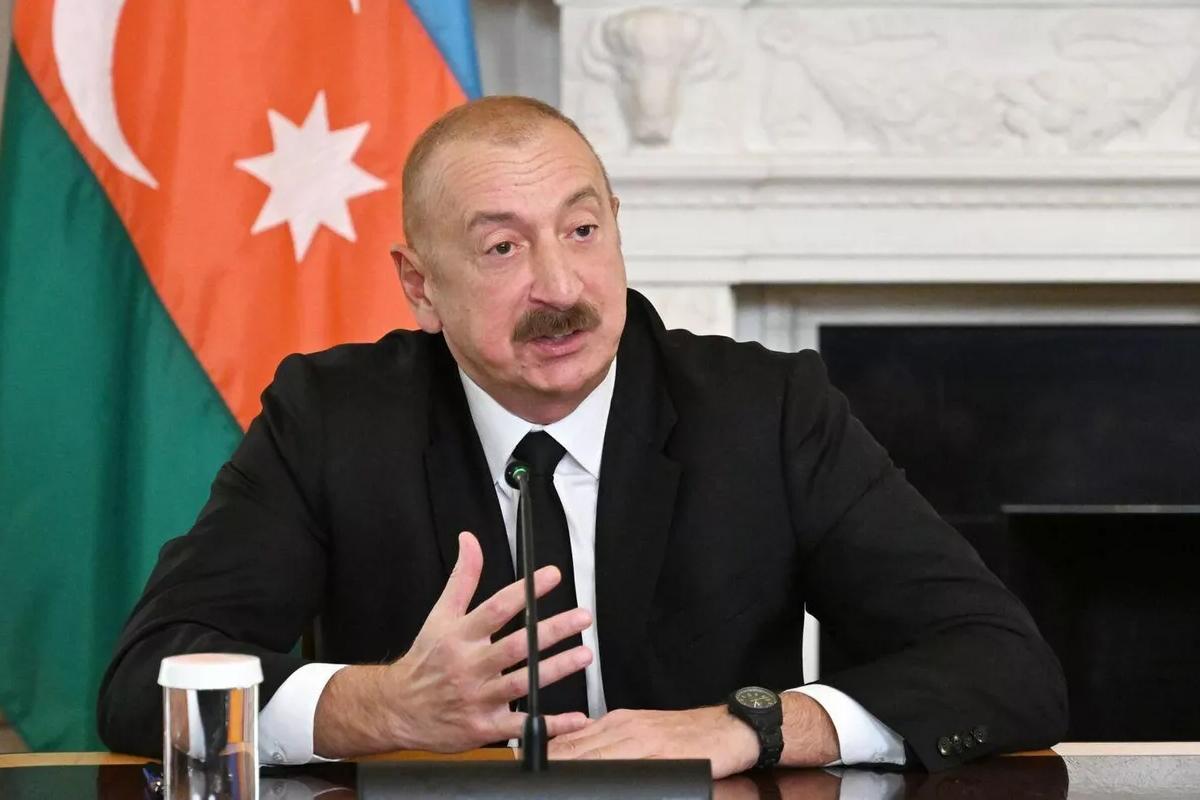 Алиев считает, что Азербайджан должен быть готов к войне