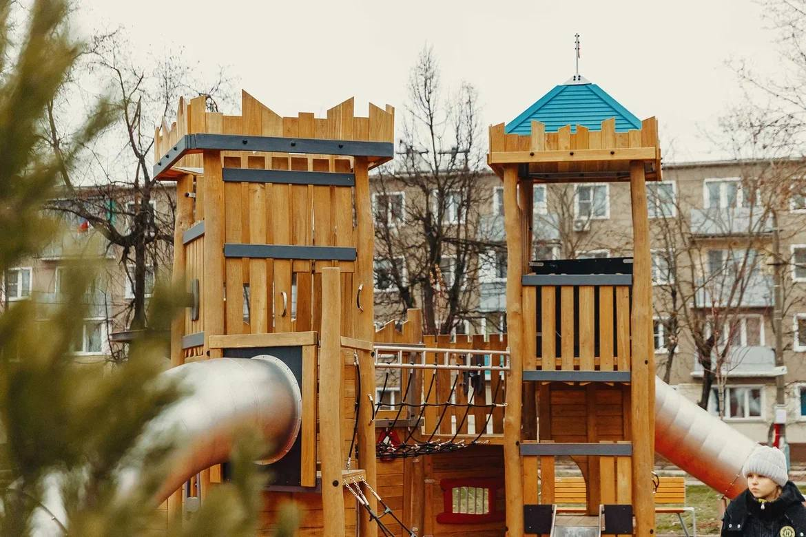 В Дрезне Орехово-Зуевского городского округа завершили благоустройство Центрального сквера площадью более 5 тысяч кв. метров