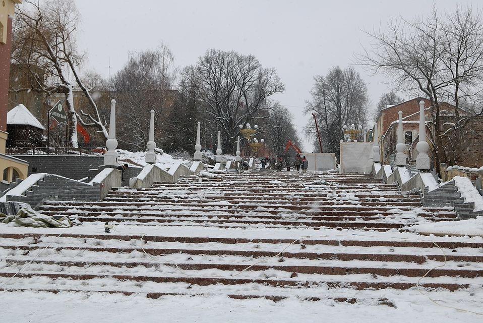 В Брянске на бульваре Гагарина из-за мороза приостановили работы‍