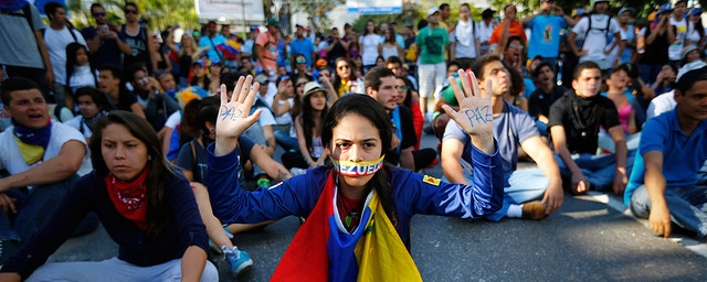 Несколько сотен тысяч граждан Венесуэлы получат защиту на территории США