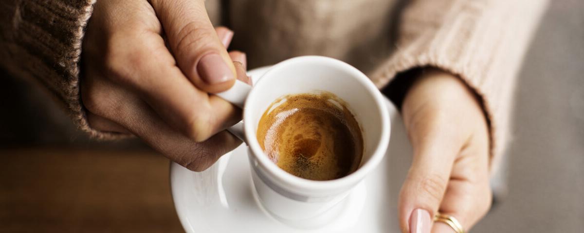 Утренний кофе на голодный желудок может привести к развитию рака