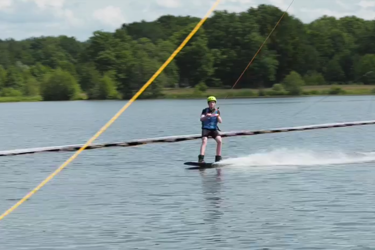 Глава Дзержинска Михаил Клинков пригласил жителей и гостей на Этап кубка России по вейкборду