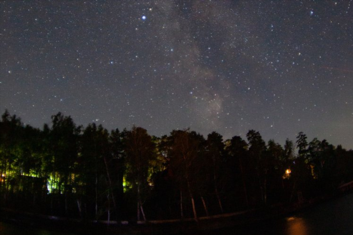 Ученые научились определять параметры метеороидов и вероятность их соприкосновения с Землей