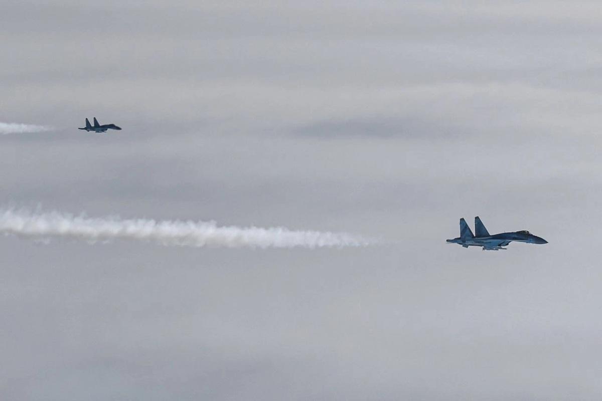 Казахстанский лидер прибыл в Россию — его лайнер сопровождали истребители